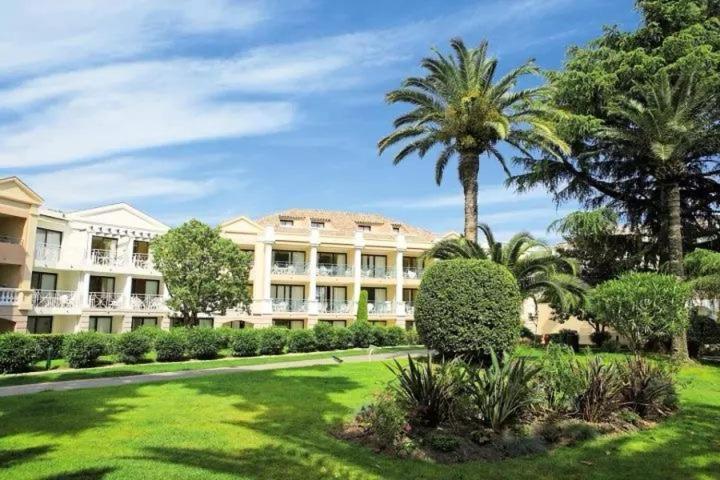 Un Studio De Charme Vue Mer & Piscine D'Exception Cannes Exteriér fotografie